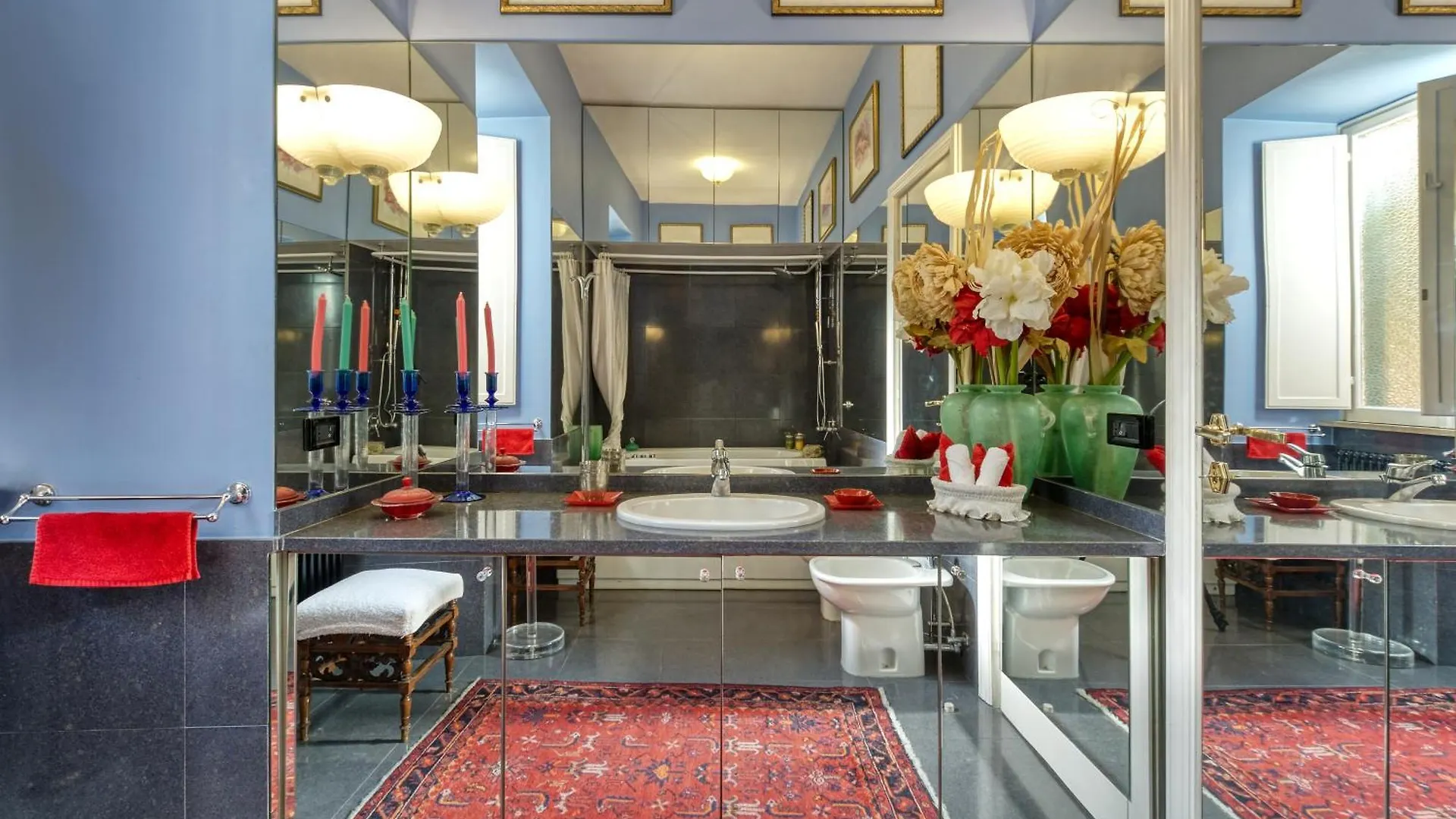 Vespasiano Luxury Apartment For 4 Rome Italy