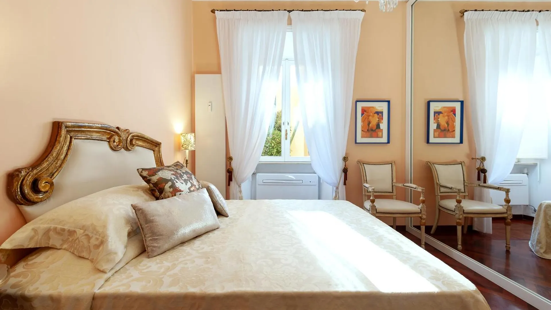 Vespasiano Luxury Apartment For 4 Rome