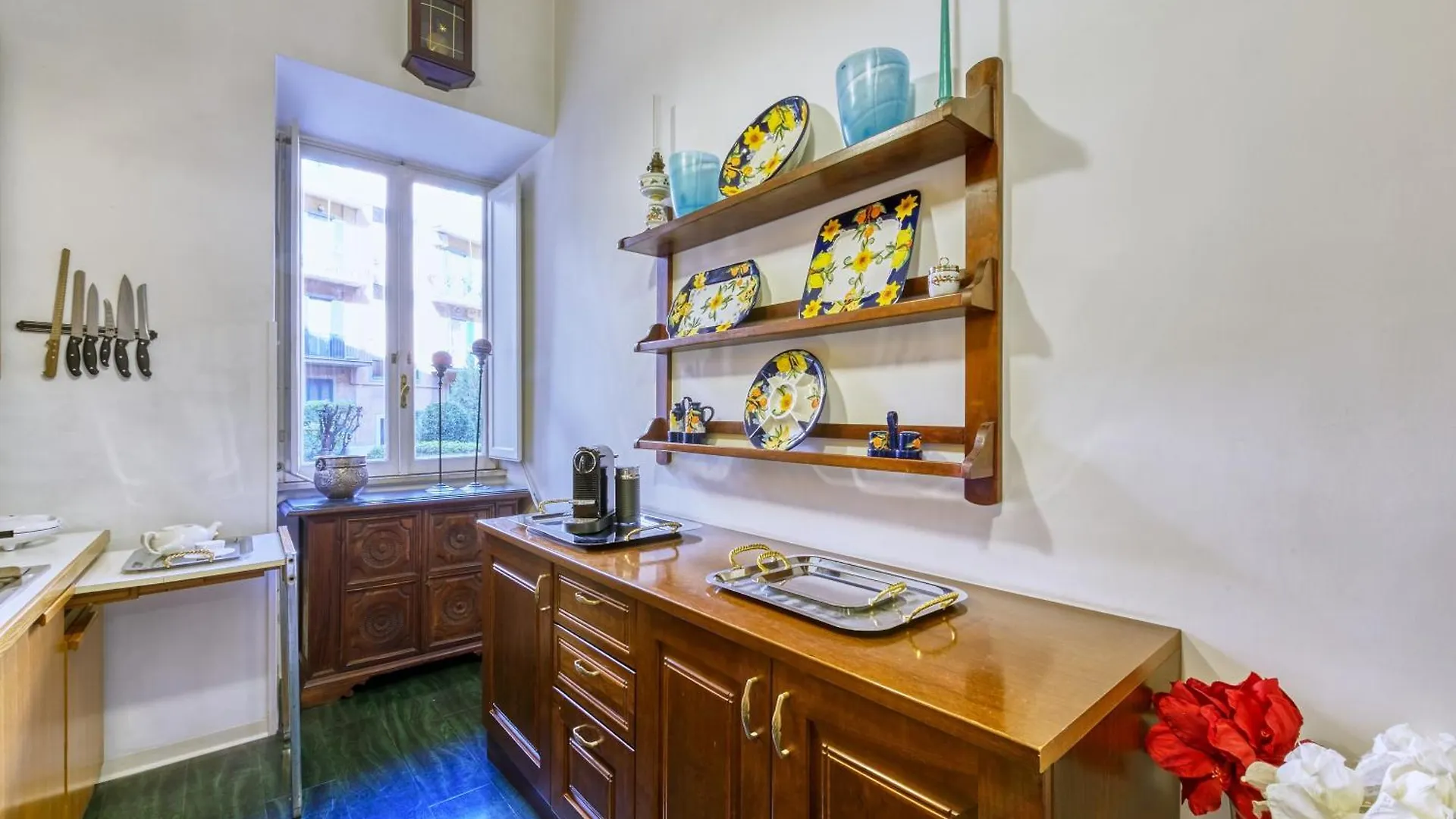 Vespasiano Luxury Apartment For 4 Rome