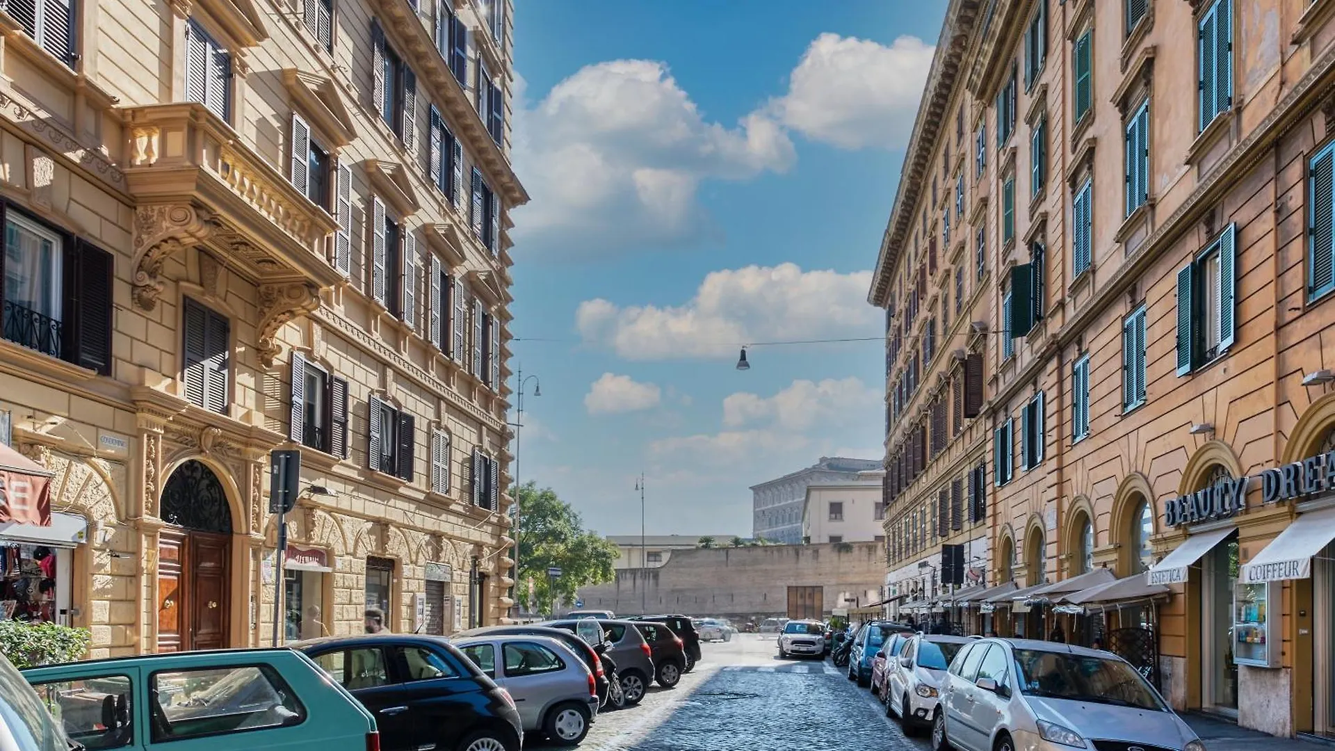 Vespasiano Luxury Apartment For 4 Rome