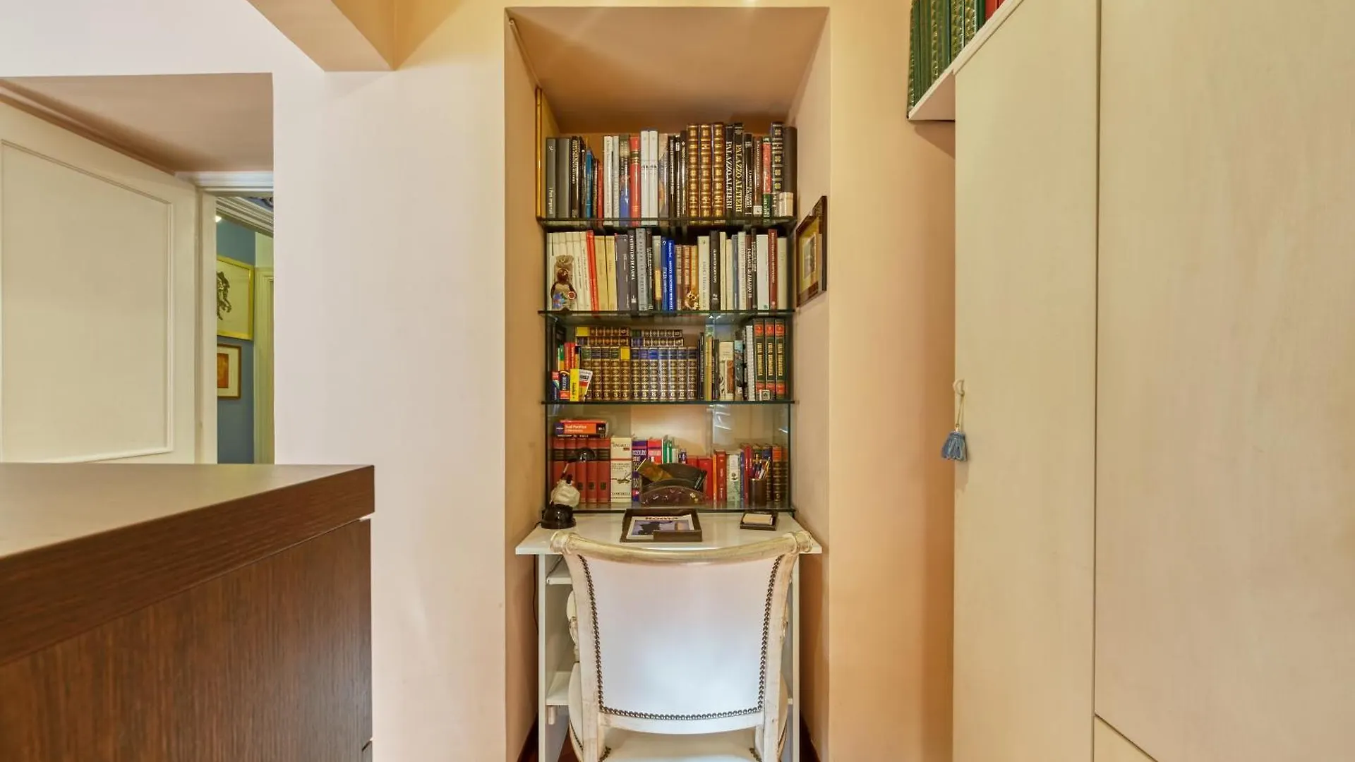 Vespasiano Luxury Apartment For 4 Rome