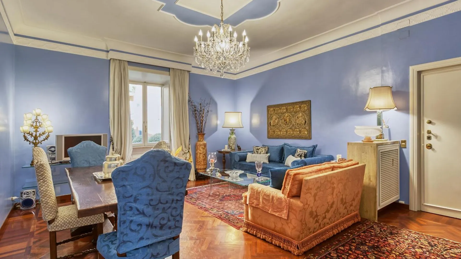Vespasiano Luxury Apartment For 4 Rome 0*,  Italy